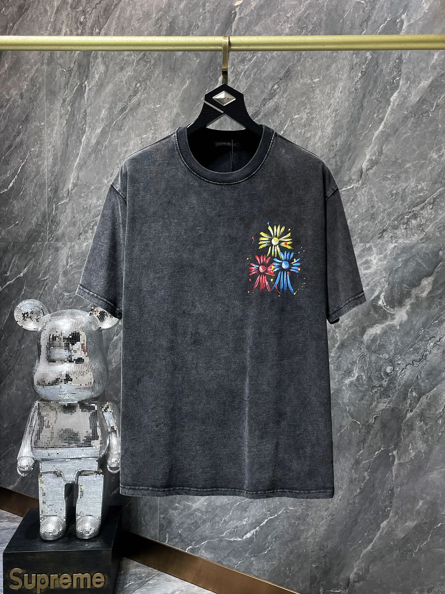 P184 New Chrome Hearts 25ss for summer, hand-painted and washed style! High-weight, environmentally friendly, high-quality top-quality fabric 280g Crow graffiti color cross hand-painted short-sleeved counter synchronization 1:1 replica version Recommended color: black Size: S, M, L, XL